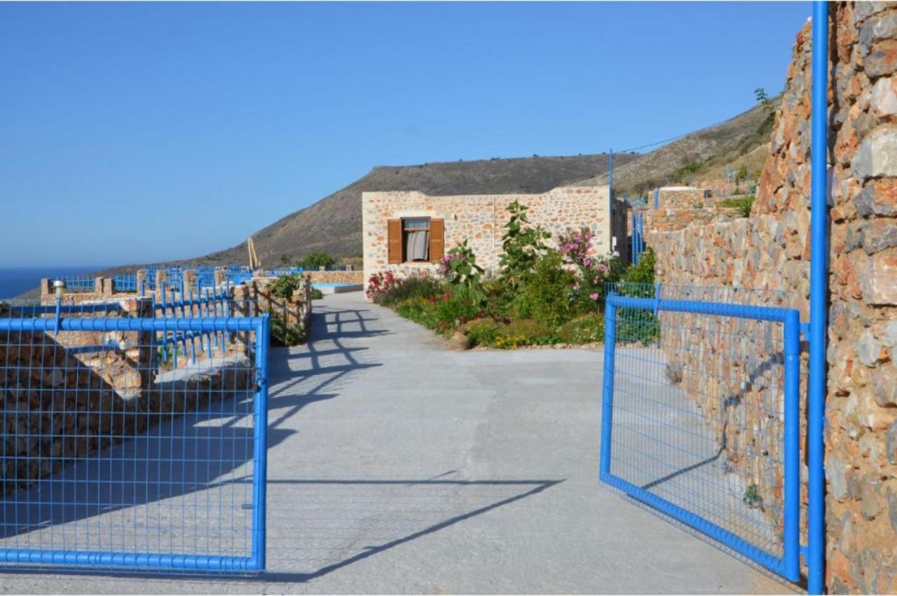 Stone Villa I In Petres Petres  Buitenkant foto